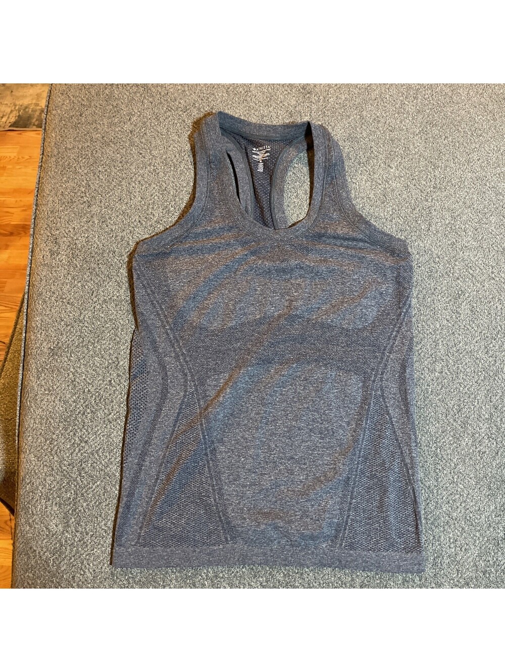 Athleta Tank Top Womens Size M Gray Racerback Performance Running Yoga